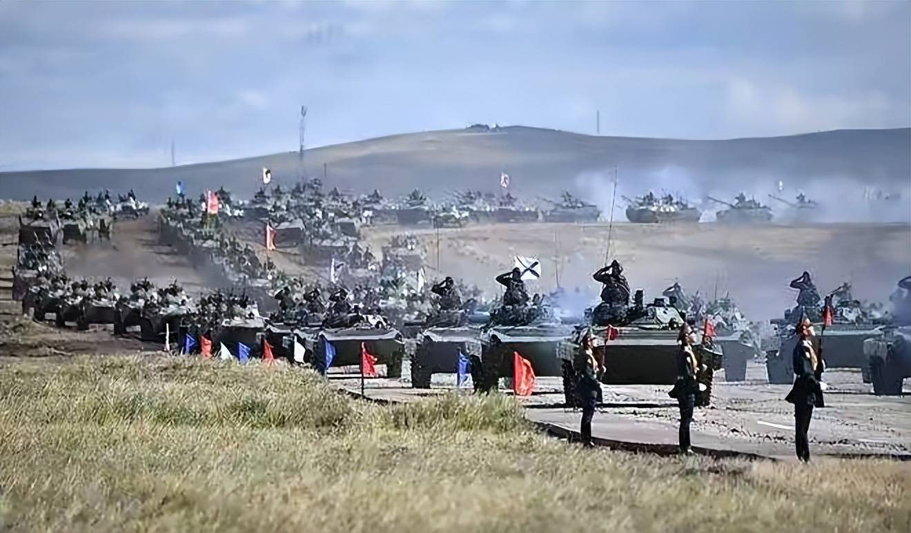 再下一城！俄军拿下红军村东南大门，乌军欲将指挥权交给美军？