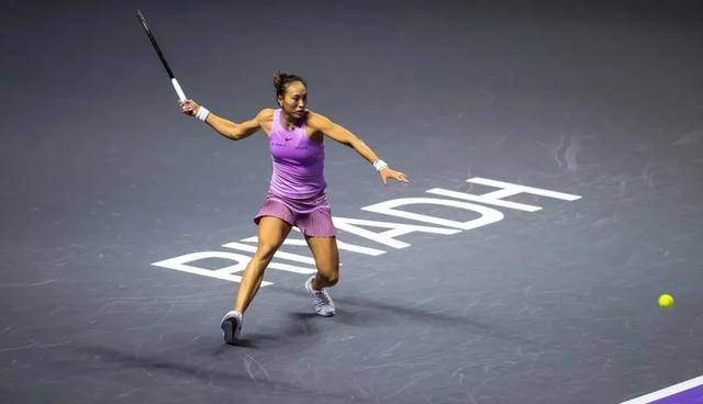 郑钦文，创造历史！