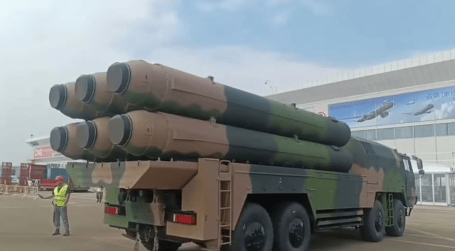 歼35A首次亮相!第一架原型机工艺远超苏57,后续公布更“牛”的