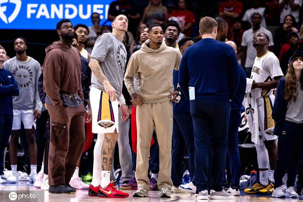 伤了一套首发!老六因腿筋伤势缺席6周 鹈鹕再遭重创