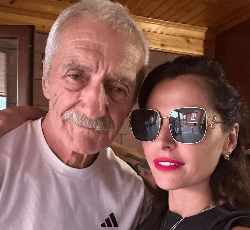 女子寻父多年,发现父亲三年前就成了自己的Facebook好友