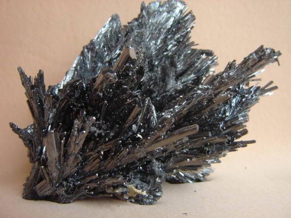 中国镓、锗、锑等出口管制已超一年,对美打击效果如何?