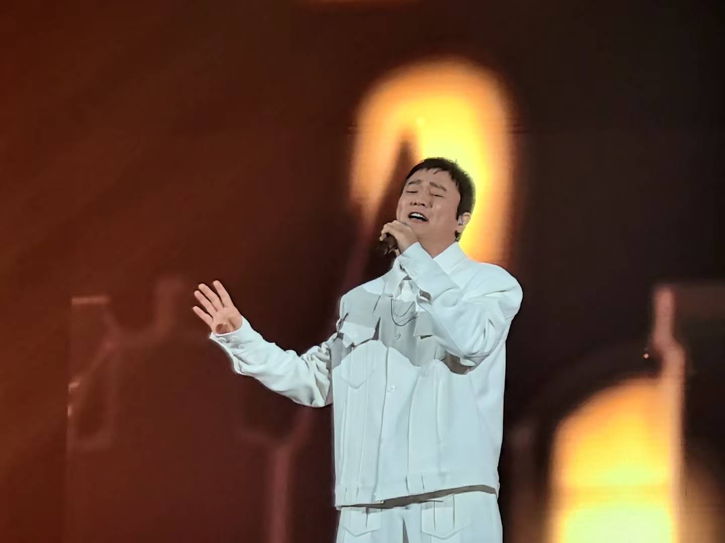 沉淀15年,小沈阳郑州吐心声:跟随内心走下去