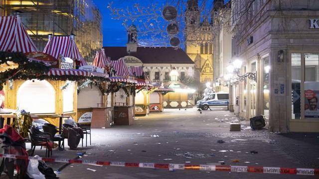 马斯克喊话朔尔茨：无能的傻瓜，立即辞职！