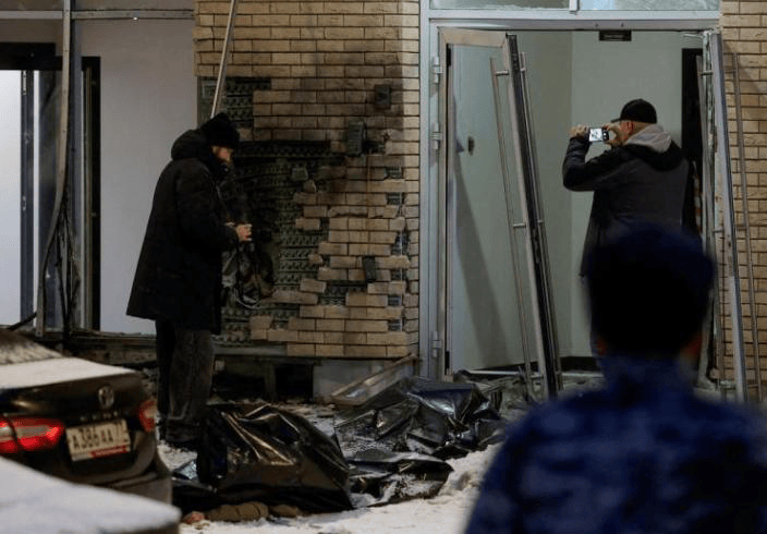 炸完才知道后悔？晚了！72岁普京发声哀悼，俄防长紧急宣布备战！