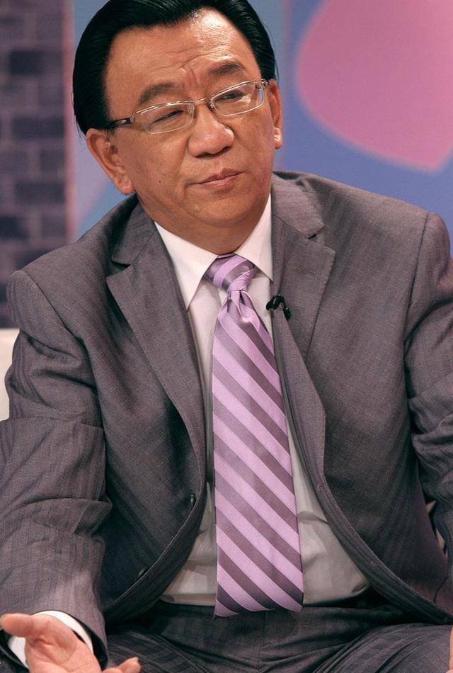 侯耀华直播提代父收徒，要帮杨议解决师承问题，称是父亲生前期望