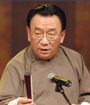 侯耀华直播提代父收徒，要帮杨议解决师承问题，称是父亲生前期望