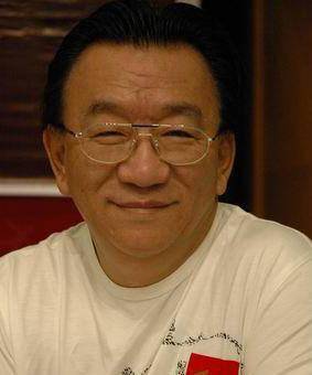 侯耀华直播提代父收徒，要帮杨议解决师承问题，称是父亲生前期望