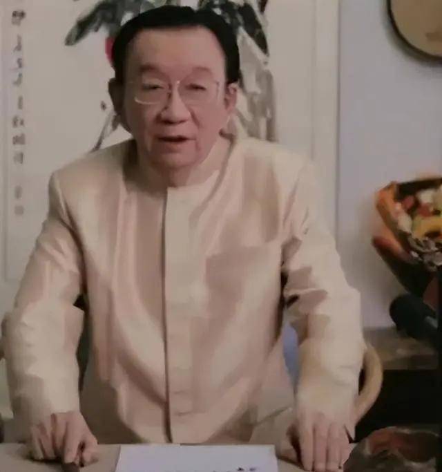 侯耀华直播提代父收徒，要帮杨议解决师承问题，称是父亲生前期望