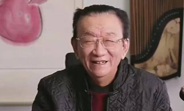 侯耀华直播提代父收徒，要帮杨议解决师承问题，称是父亲生前期望