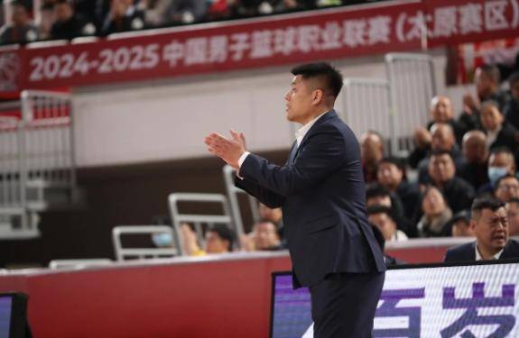 山西男篮力克“领头羊”!最近10轮,9胜1负