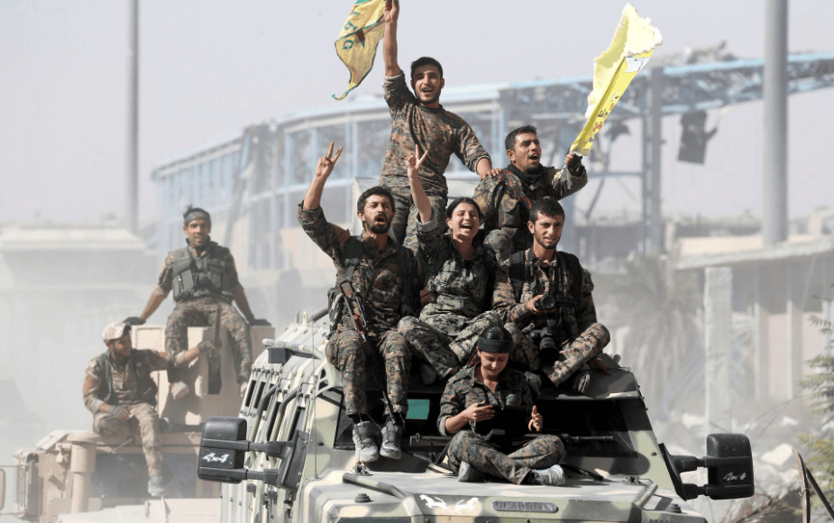 叙利亚再变天,所有武装派别解散!关键时刻,亲阿萨德武装与叙军交火