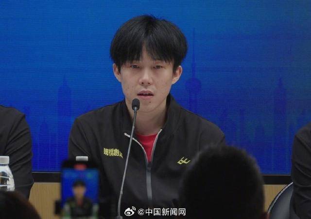 王楚钦谈战胜林诗栋:和他水平接近,抱着拼的心态去面对