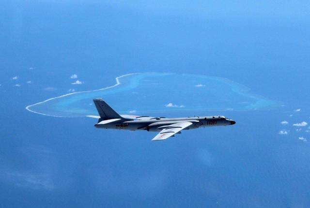 黄岩岛惊险开局,轰6挂弹低飞“死亡凝视”,美菲双簧唱不成了