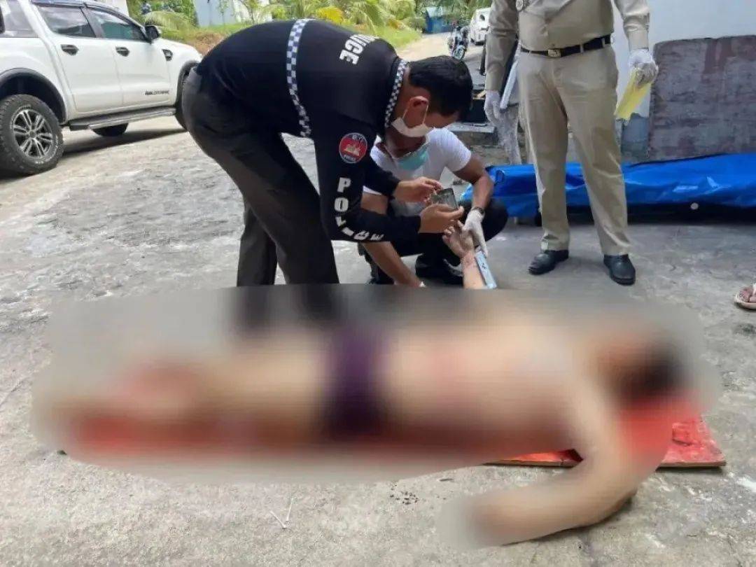 已确认身亡，几乎全身赤裸