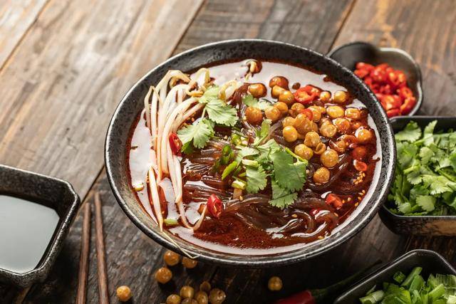 今后,麻六记的酸辣粉不好卖了