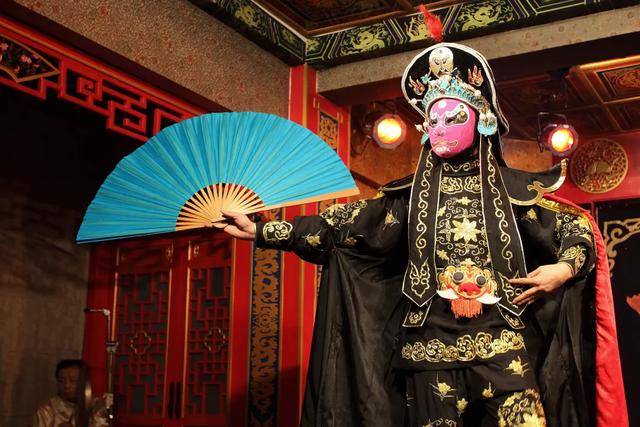 今后,麻六记的酸辣粉不好卖了