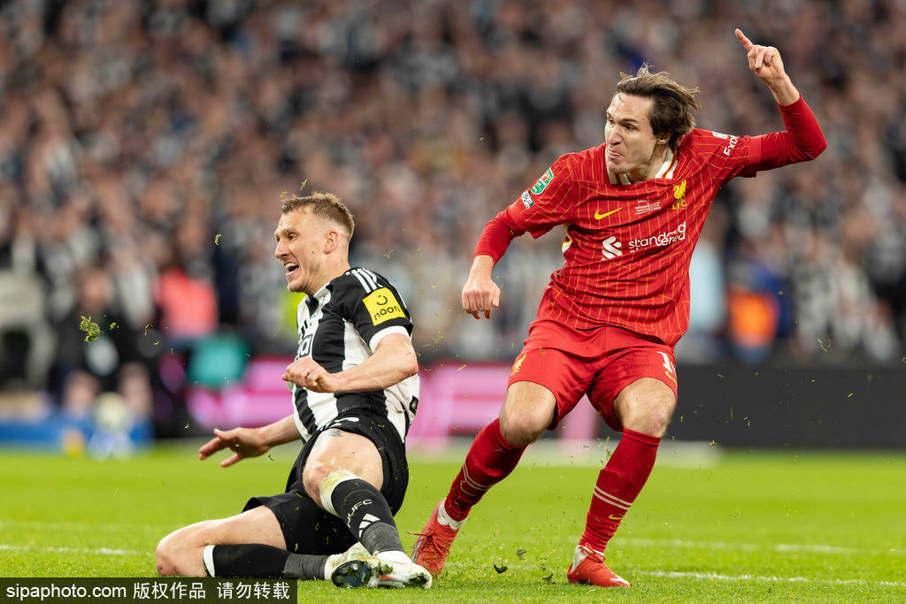 联赛杯-小基耶萨破门 利物浦1-2目送纽卡斯尔70年首冠