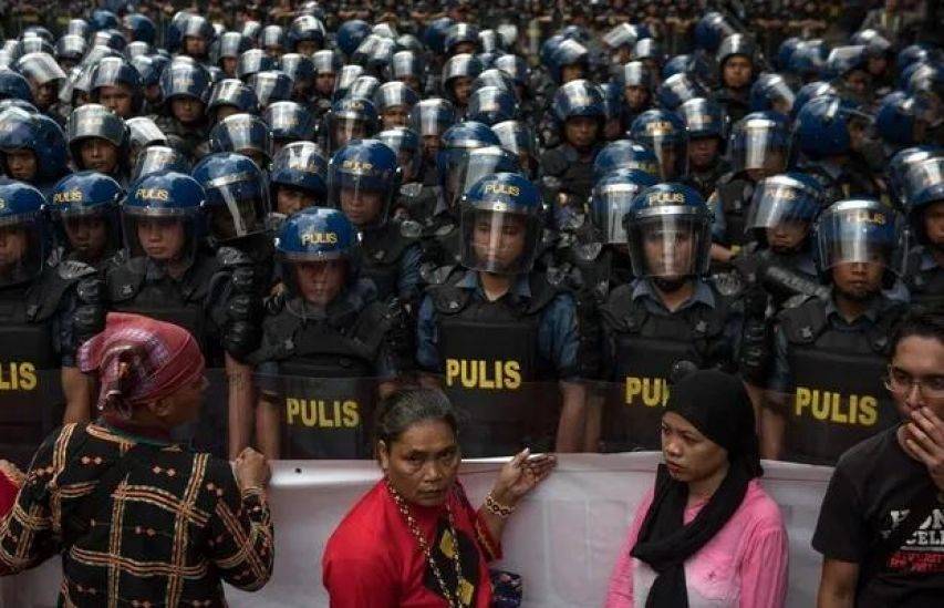 菲律宾政坛“大地震”,杜特尔特祭出“杀手锏”,中国警告菲方