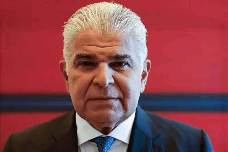 李嘉诚没想到，大局基本已定，北京专机顺利返回，港媒趁机发声