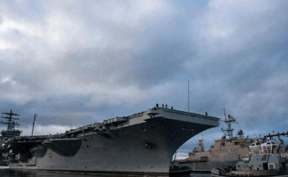 美军急调航母进亚太，日本提前避险，解放军果断出击，反包围开始