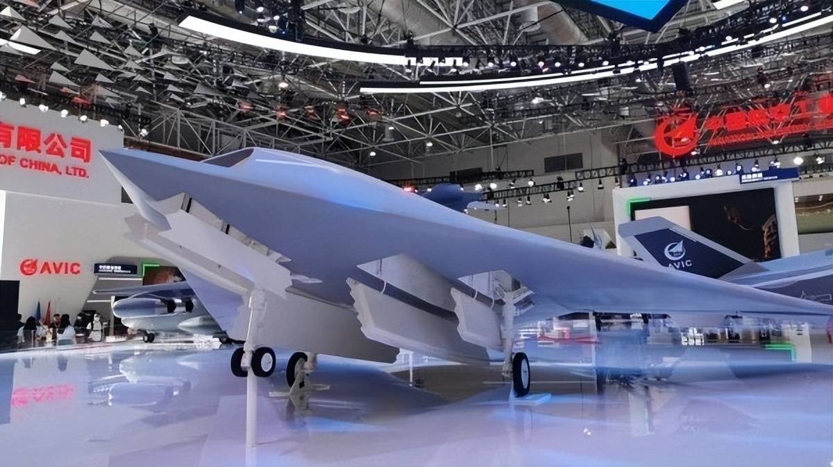 太强了!研发十六年的攻击-11,是为歼-36、歼-20S和076准备的?