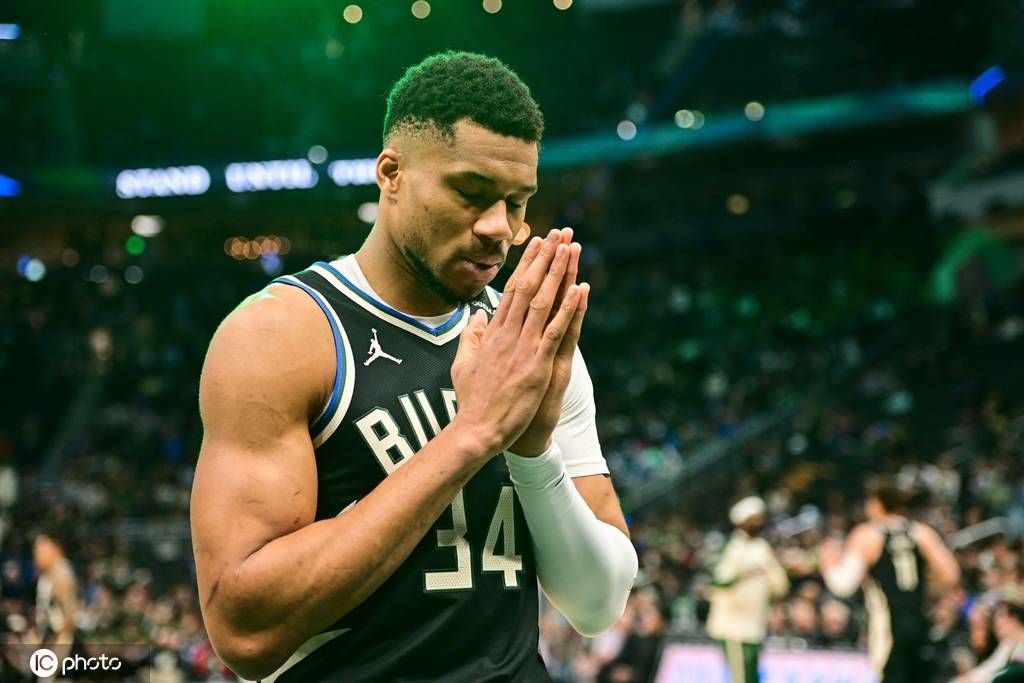 字母哥哈登当选周最佳 二人皆为生涯第27次并列历史第4