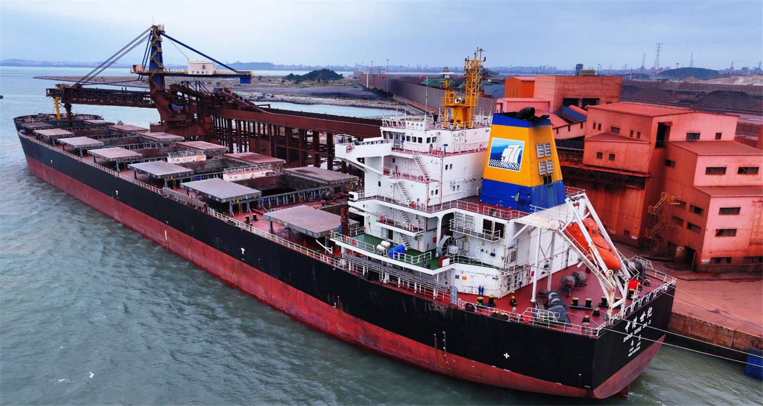 中方偏不上谈判桌，特朗普被逼急，对华态度大变，一点办法都没有