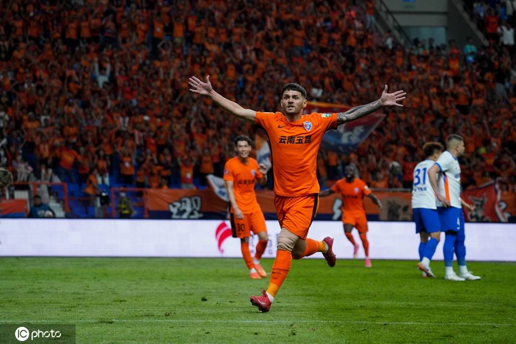 神奇！中超-17分钟3球大逆转 云南3-2送泰山4轮不胜