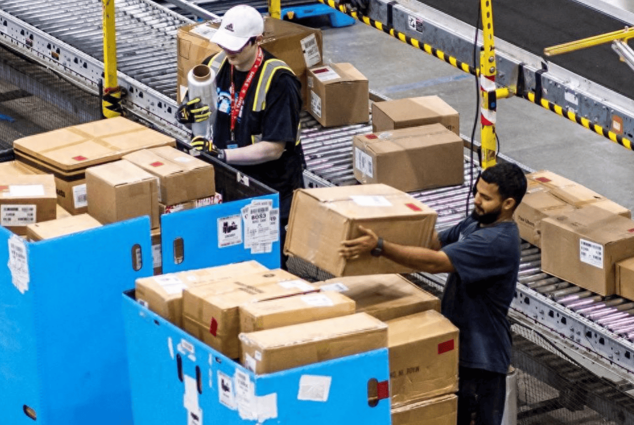 中国不上谈判桌,美财长威胁:若中方不让步,可能对华实施禁运