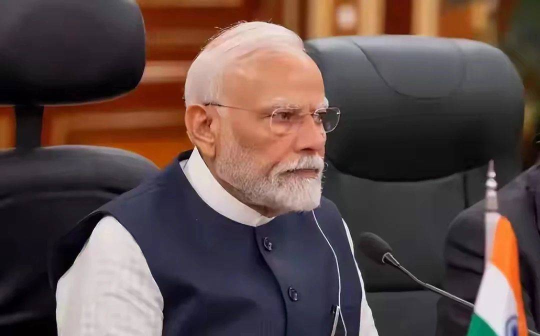 看到这个，印度心态全崩了！中国人藏得太深，这仗根本打不下去！