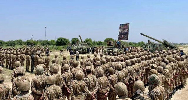 巴基斯坦这个举动，印度更是五味杂陈