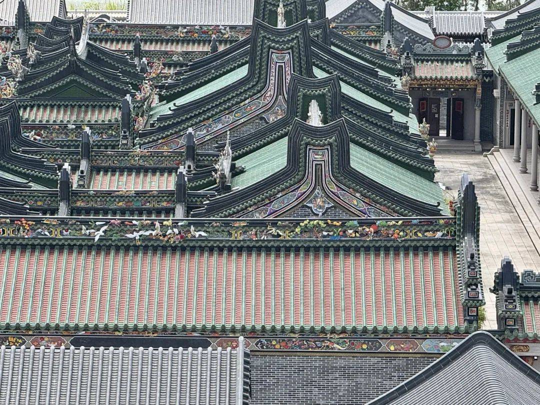 被围观的“英之园”,谁建了潮汕天价违建?