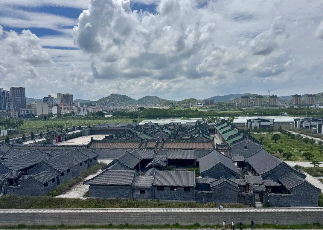 被围观的“英之园”,谁建了潮汕天价违建?