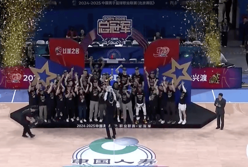 浙江队首夺CBA总冠军，主教练王博感谢球员帮他圆了梦