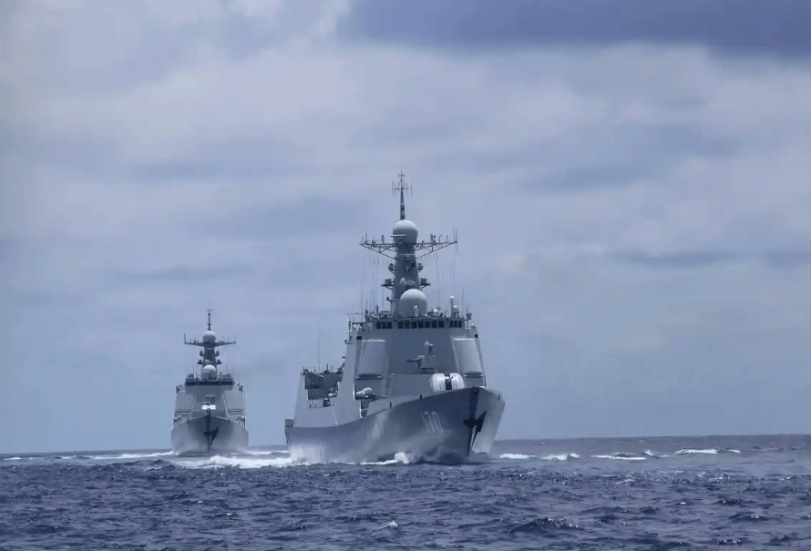 赖清德突然宣示“主权”，提出统一条件，马英九率团抵达大陆