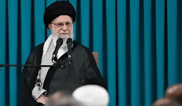 人狠话不多!哈梅内伊凌晨发文:强援已到,一场大战即将爆发?