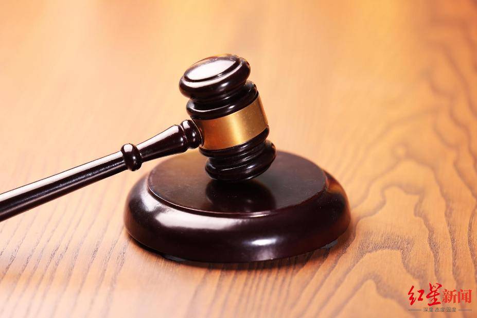 索要手机无果，两男孩竟将14岁男孩打伤住院！法院判打人者共赔偿1.4万