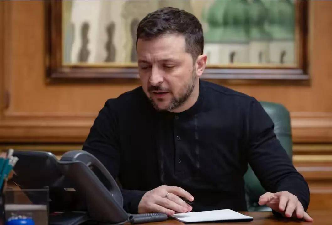 绝了!俄军空袭换新招,乌克兰人看了都点头支持