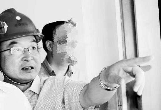 百亿市值上市公司董事疑似坠楼去世，年仅54岁