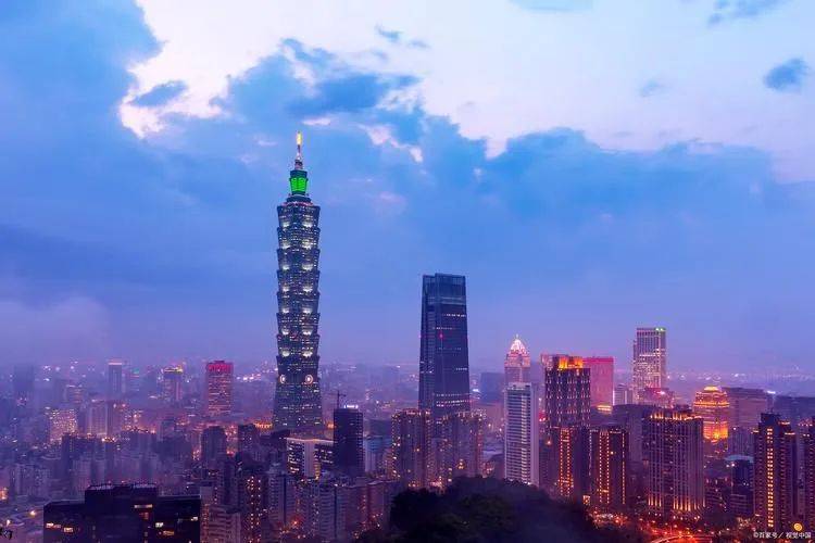 两岸统一再近一步！国台办突然宣布启用新航线，赖清德没资格谈条件