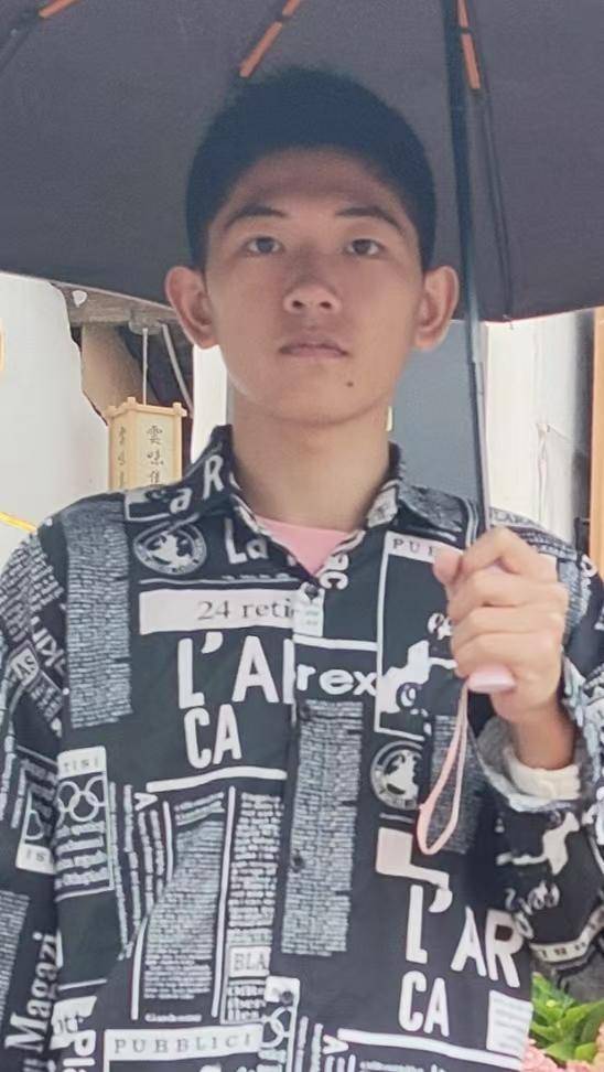 18岁高中生到西双版纳后失联 父亲：他爱玩手机近期却没用流量，或已失去人身自由