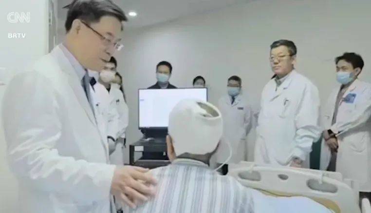 美媒详细介绍中国“脑机接口”技术进展:“起步晚美国20年,中国迅速赶上!”