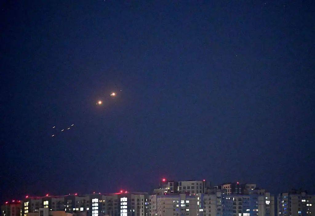 突发!莫斯科遭大规模袭击,多架次航班取消或延误