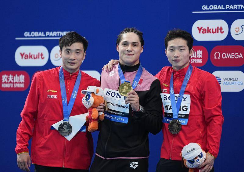 跳水男子3米板墨西哥选手夺金 中国队无缘世锦赛11连冠