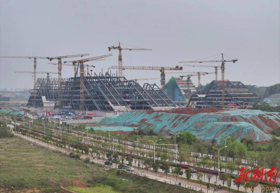 湖南日报头版 | 三市一家人 共建“一座城”