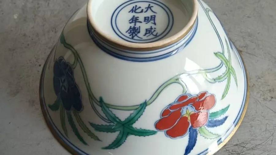 震惊!上海年轻男子和大爷结成“忘年交”,谁料对方竟在背后...200余万积蓄被掏空!