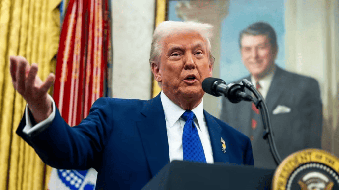 泽连斯基拒绝向俄罗斯作出领土让步，特朗普：我非常、非常强烈地反对他的观点