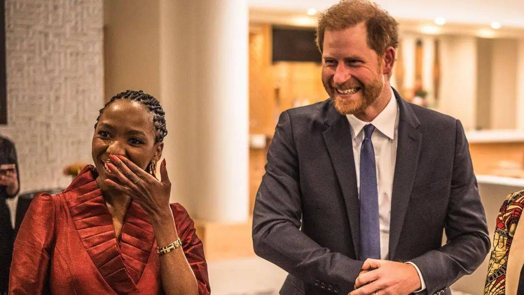 威廉哈里世纪同框?婚礼秒变鸿门宴!梅根将高调杀回英国…