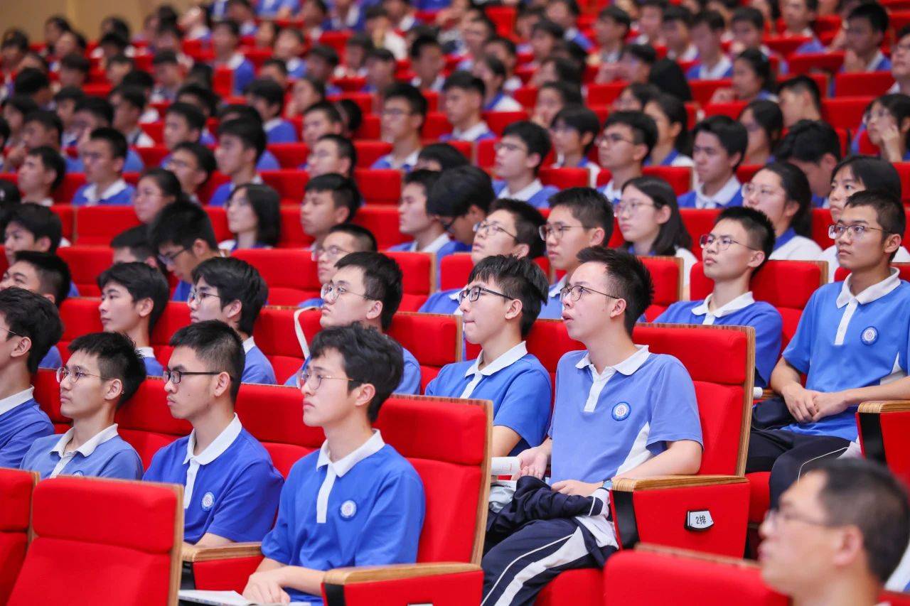 “国宝级”科学家空降！白春礼院士为中科附高师生揭秘中国深海科技